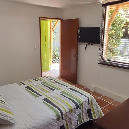 Casa Frasser Honda  Extérieur photo
